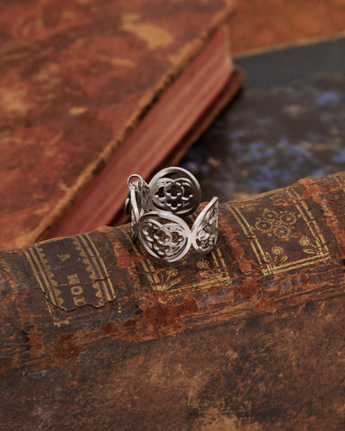 Anello fascia grande a cerchi - Cuore e Fiore gotico
