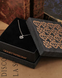 Collana girocollo in acciaio con micro pendente Cuore