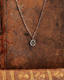 Collana girocollo in acciaio con micro pendente Fiore gotico