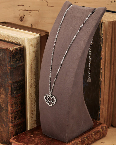 Collana corta con sfere in acciaio - Cuore