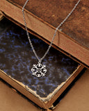 Collana corta con sfere in acciaio - Fiore gotico