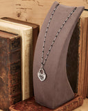 Collana corta con sfere nere in acciaio - Lucchetto cuore