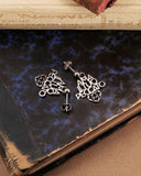 Orecchini a lobo in acciaio Ama il tuo peccato