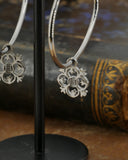 Orecchini cerchio "cuore" in acciaio - Fiore gotico