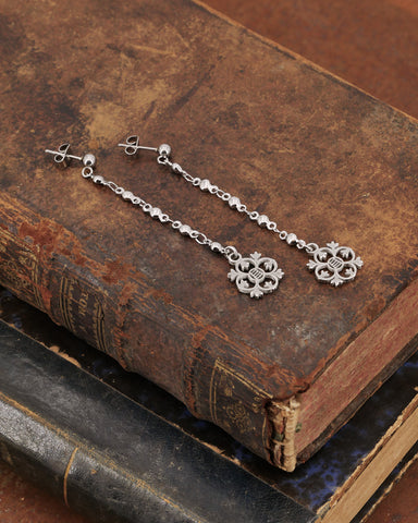 Orecchini pendenti in acciaio - Fiore gotico